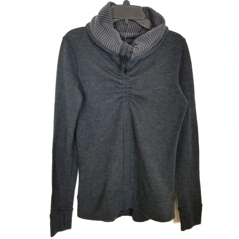 Lululemon In A Cinch Reversible Sweater Sweatshirt Sz 4 Striped Grey High Neck‎